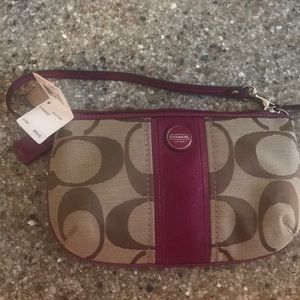 Coach Bags - Coach wristlet Coach Bags - Coach wristlet